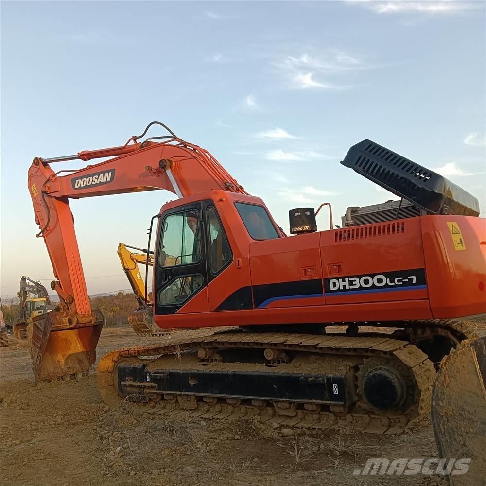 Doosan DH300LC-7 حفارات زحافة