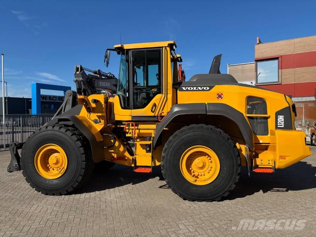 Volvo L 120 H لوادر بعجل