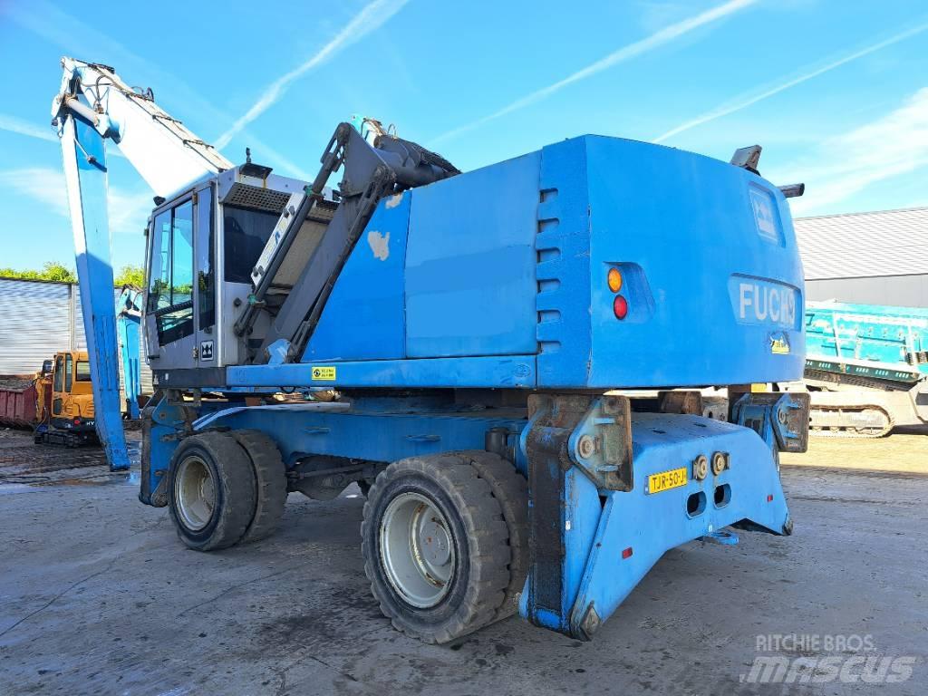 Fuchs MHL360D مناولات المخلفات / مناولات صناعية