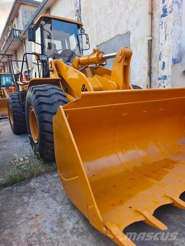 CAT 950 G لوادر بعجل