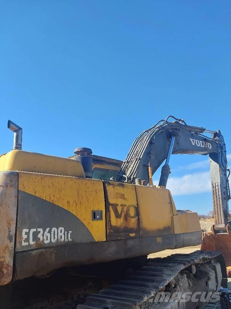 Volvo EC 360 B حفارات زحافة