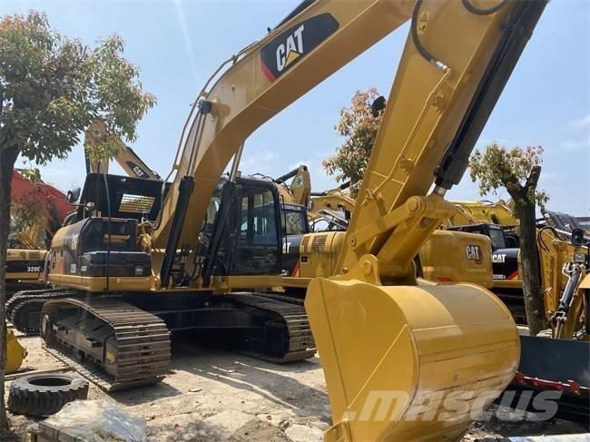 CAT 325 D حفارات زحافة