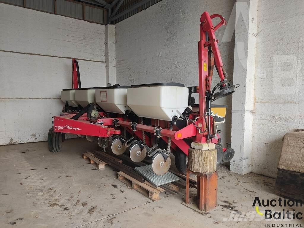 Challenger 9100 ماكينات البذر الدقيق