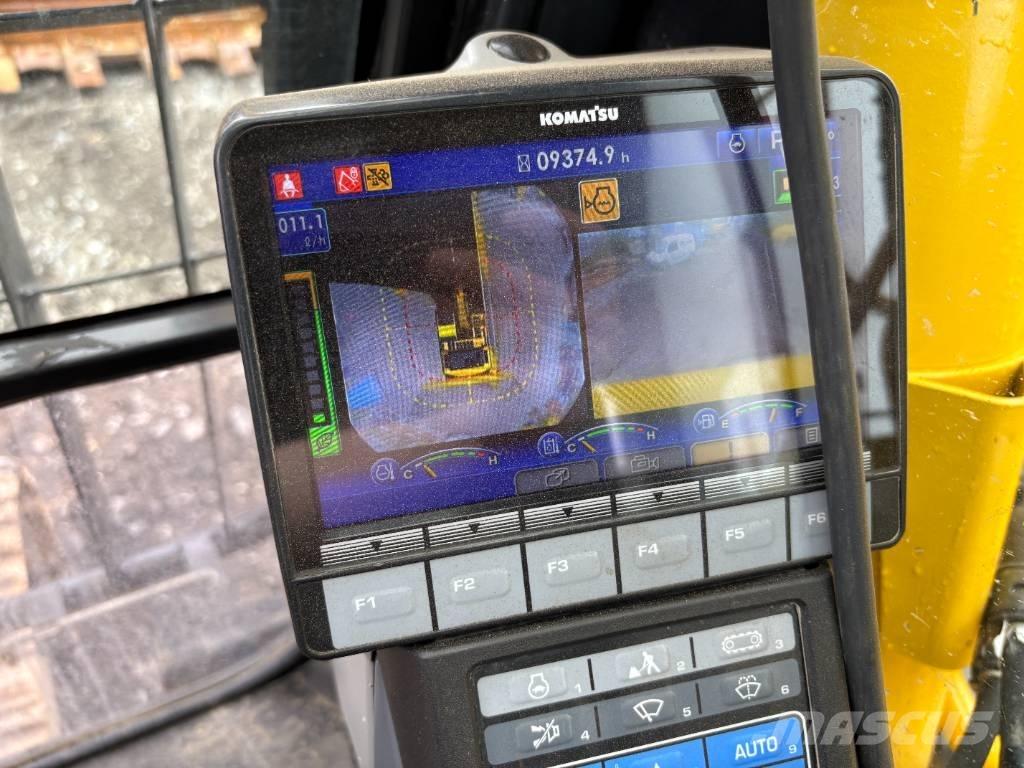 Komatsu PC360LC-11 حفارات زحافة