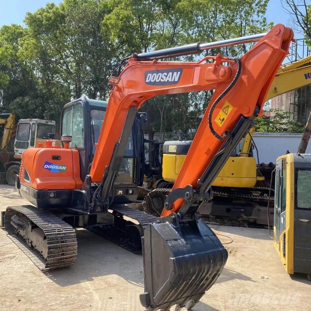 Doosan DX 55 حفارات صغيرة أقل من 7 طن (حفارات صغيرة)