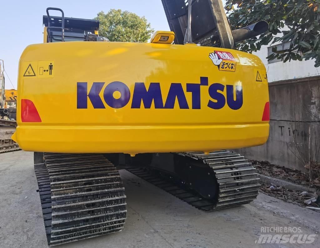 Komatsu PC 210-8 حفارات زحافة