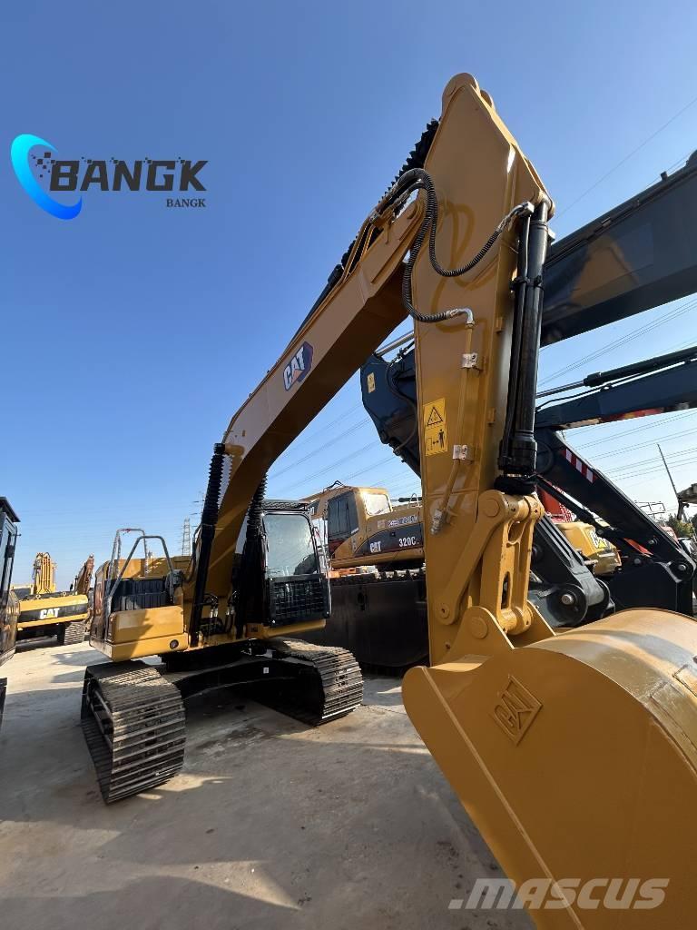 CAT 320G حفارات زحافة