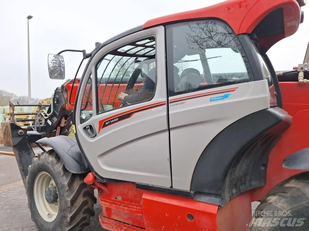 Manitou MT 1440 مناولات متداخلة