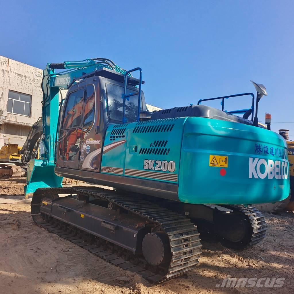 Kobelco SK 200-8 حفارات زحافة