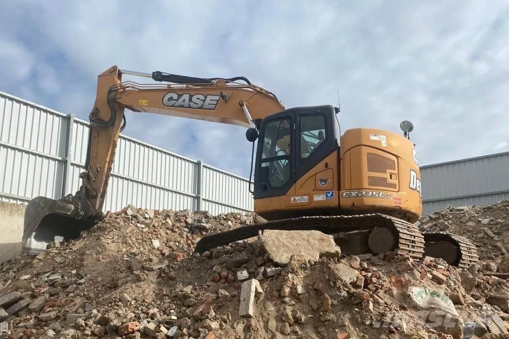 CASE CX235C حفارات زحافة