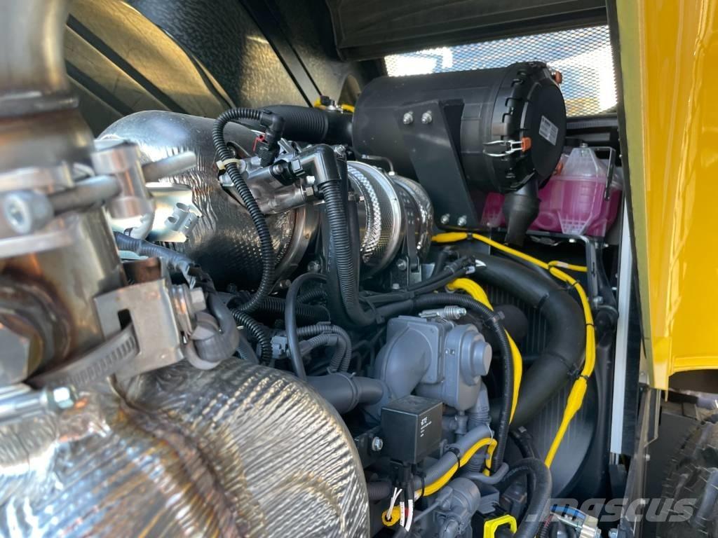 Bomag BW 213 D-5 مداحل أحادية الأسطوانة