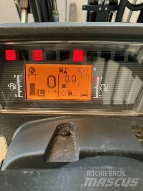 Mitsubishi FD25N3 شاحنات الديزل