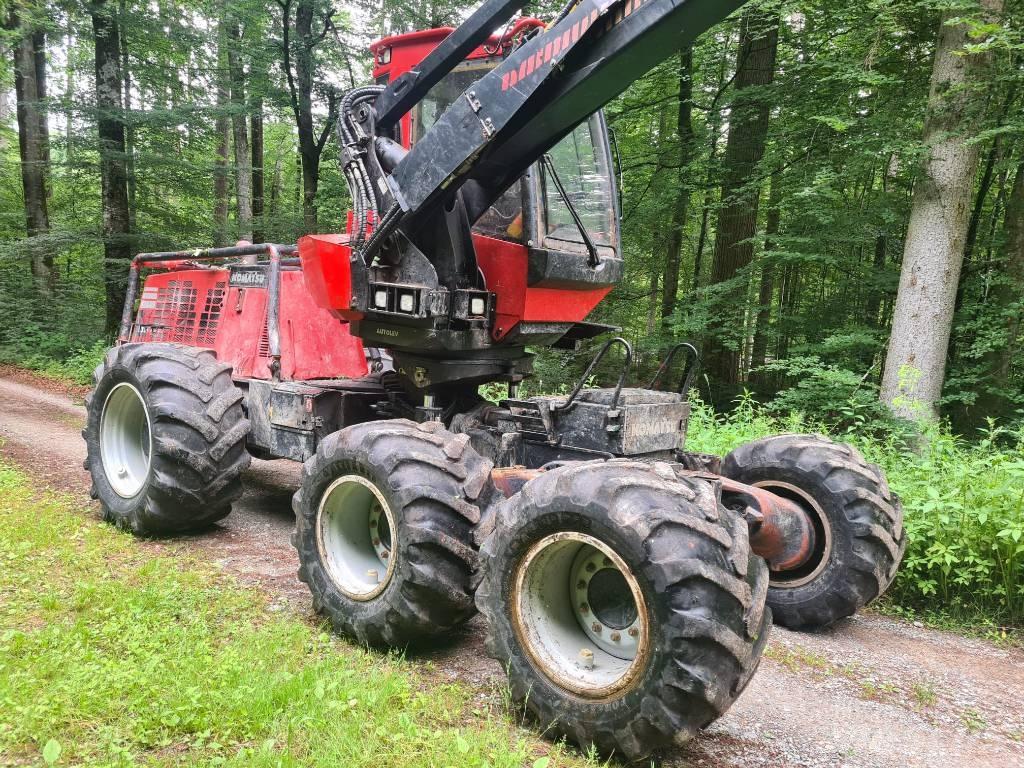 Komatsu 931.1 حصادات