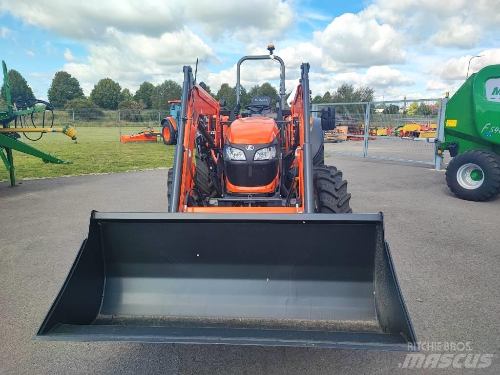 Kubota M4063 ROPS الجرارات