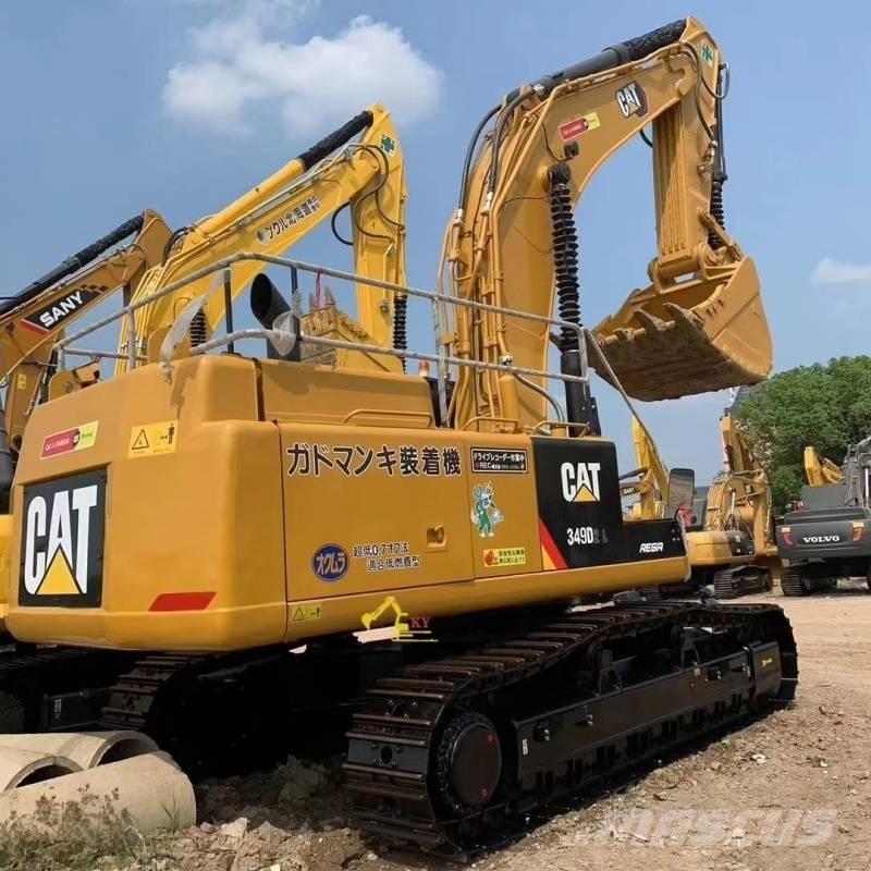CAT 349 D حفارات زحافة