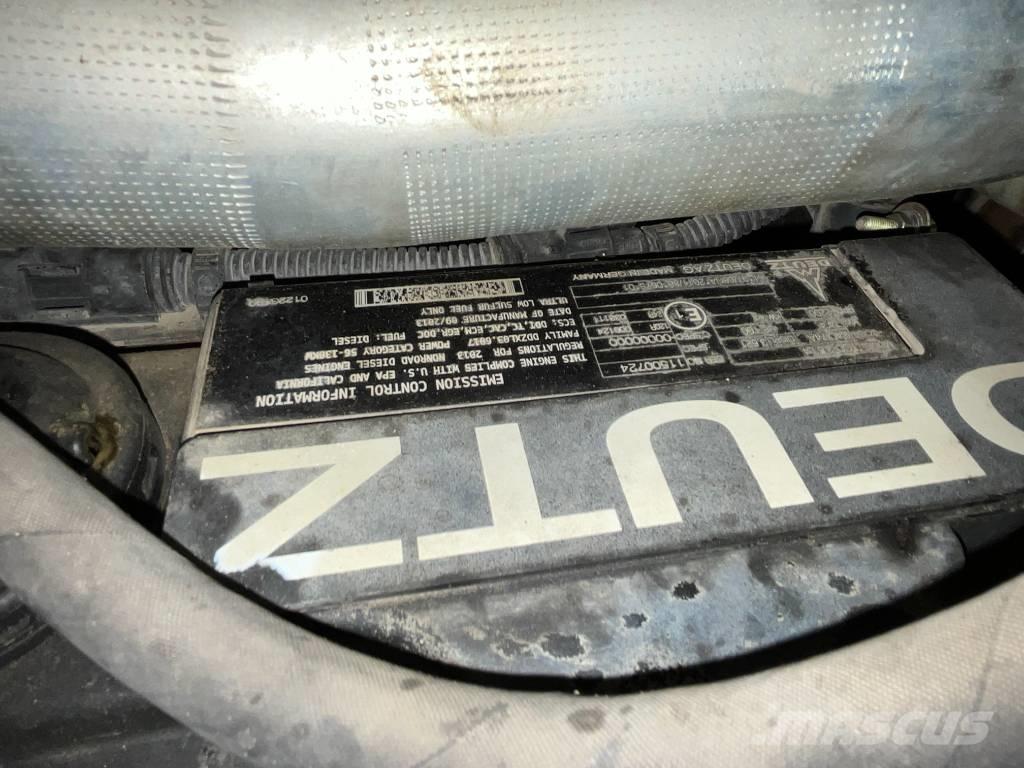 Mecalac 10 MCR حفارات زحافة