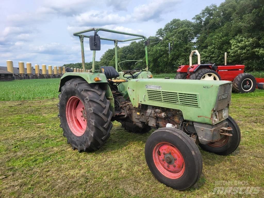 Fendt 104 S الجرارات