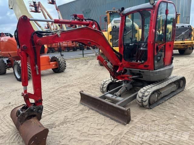 JCB 8025 حفارات صغيرة أقل من 7 طن (حفارات صغيرة)
