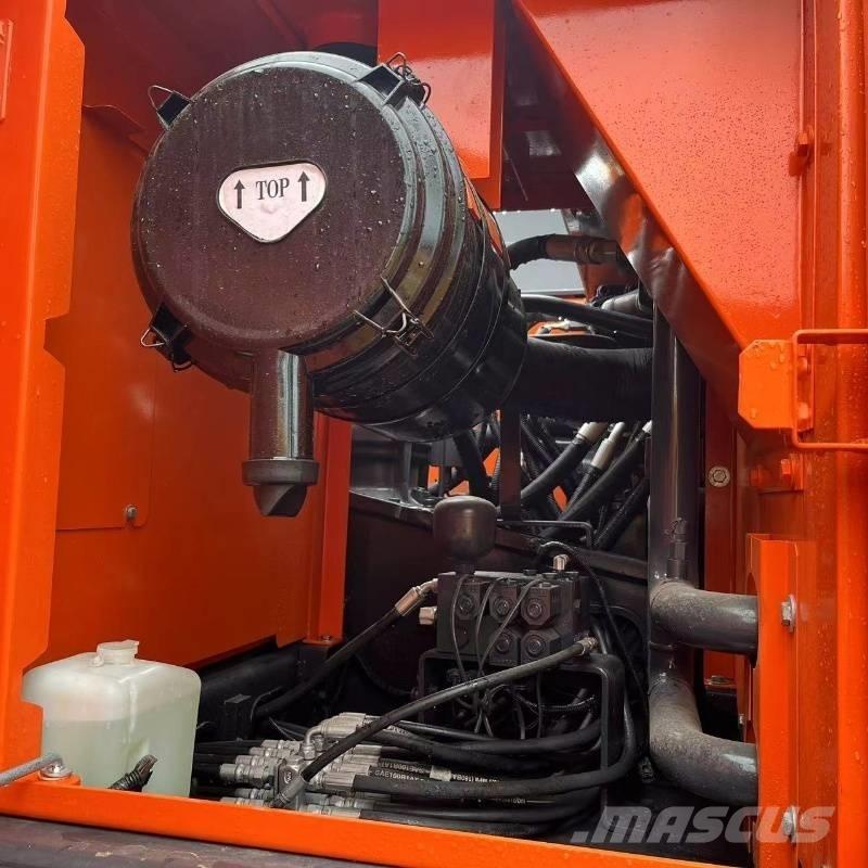 Doosan DX 225 حفارات زحافة