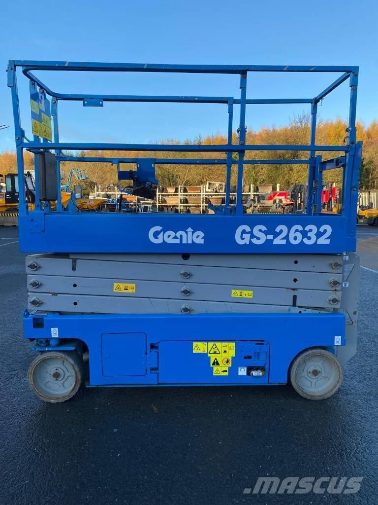 Genie GS 2632 رافعات مقصية الشكل