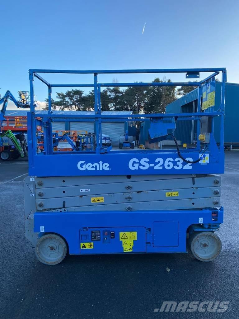 Genie GS 2632 رافعات مقصية الشكل