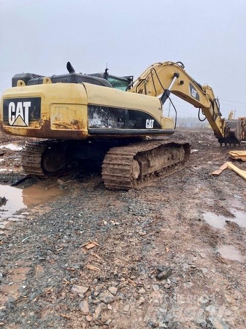 CAT 330 D حفارات زحافة