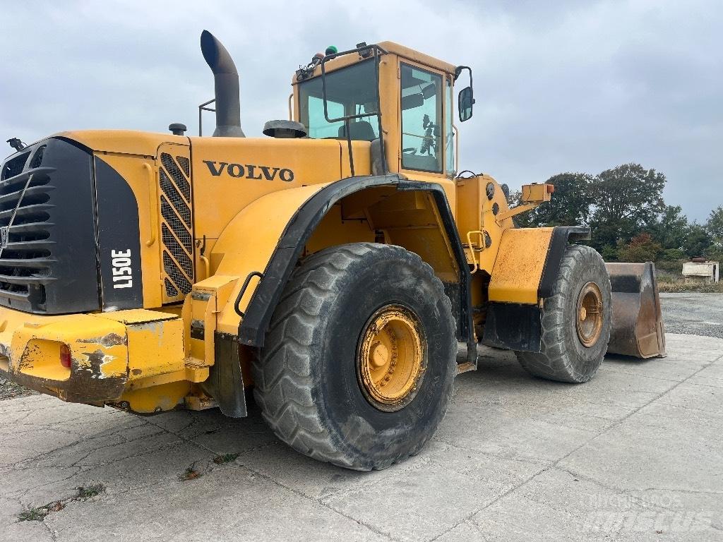 Volvo L 150 E لوادر بعجل
