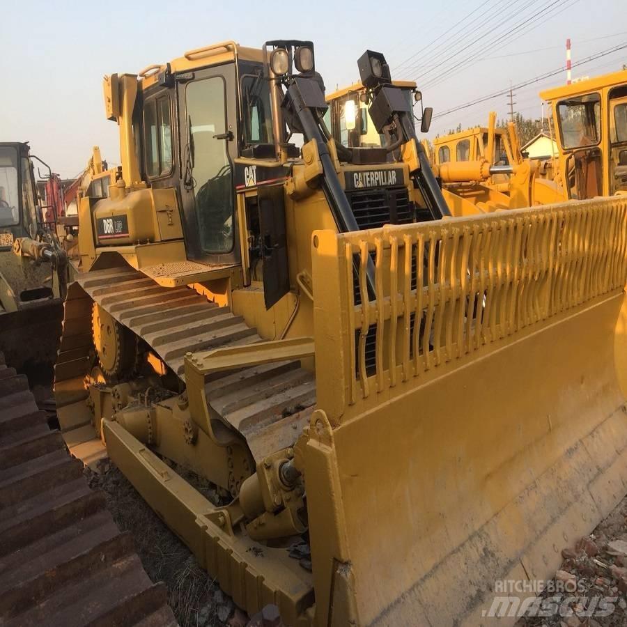 CAT D6R بلدوزرات مجنزرة