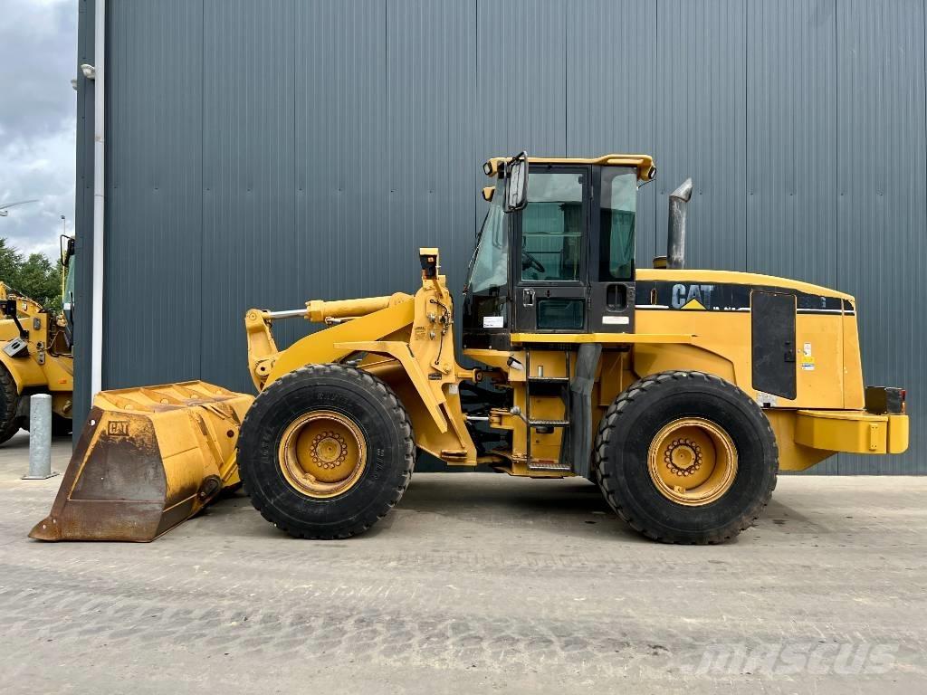 CAT 938G لوادر بعجل