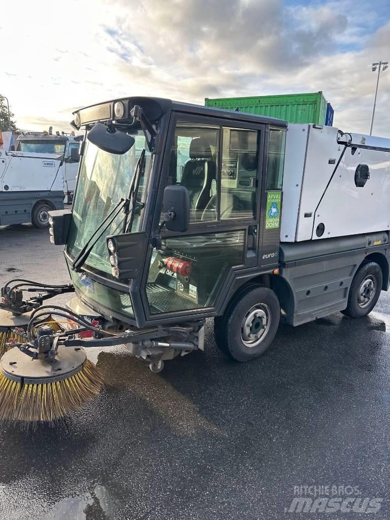 Schmidt Swingo 200 كناسات