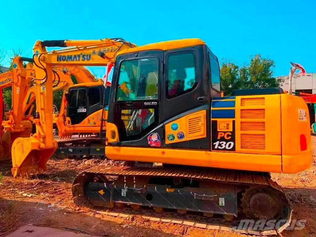 Komatsu PC 130 حفارات زحافة