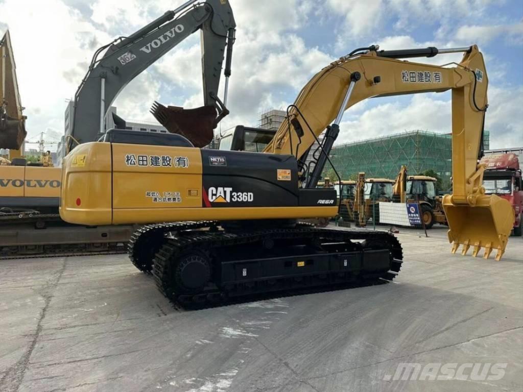 CAT 336 D حفارات زحافة