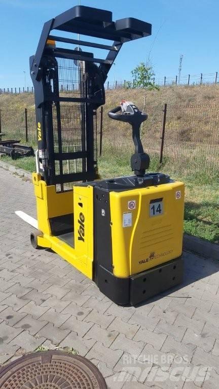 Yale MC10 شاحنة مناولة