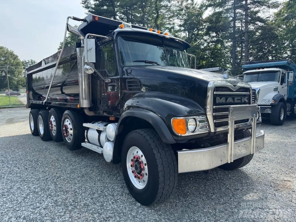 Mack Granite CV 713 شاحنات قلابة