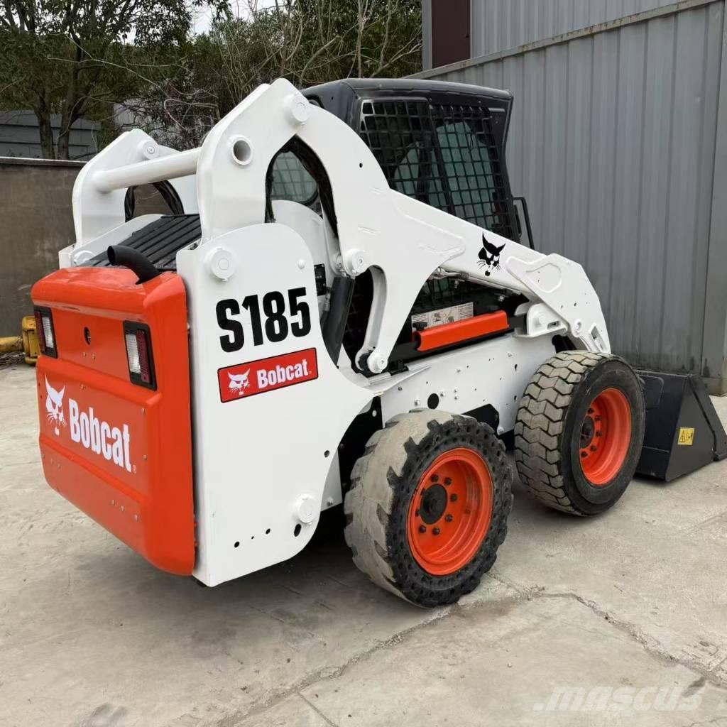 Bobcat S 185 لوادر انزلاقية التوجيه