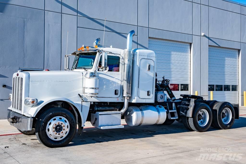 Peterbilt 388 وحدات الجر