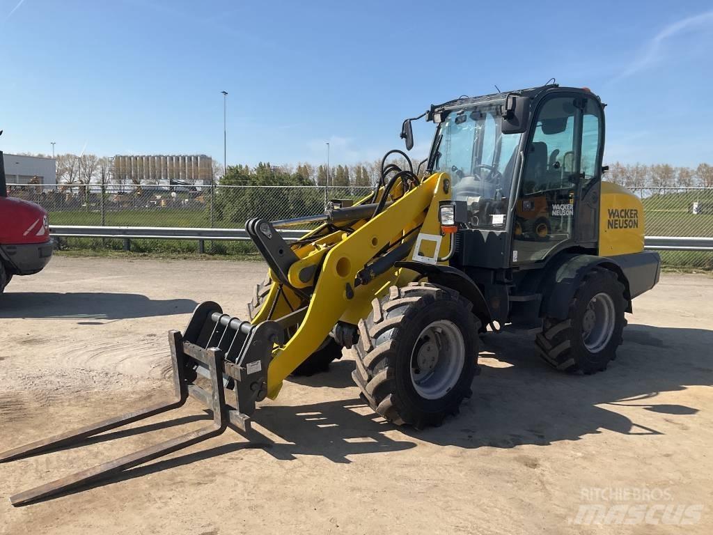 Wacker Neuson WL 70 لوادر بعجل