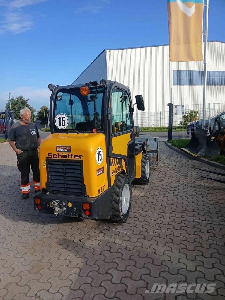 Schäffer 2428 SLT لوادر انزلاقية التوجيه