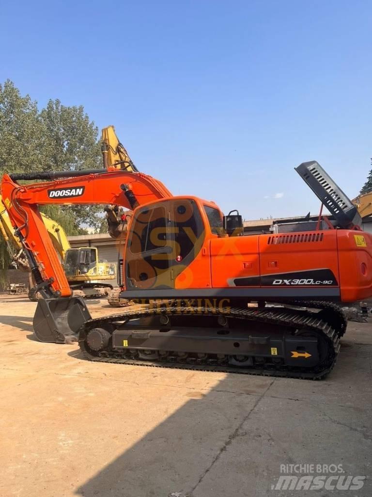 Doosan DX300LC-9C حفارات زحافة