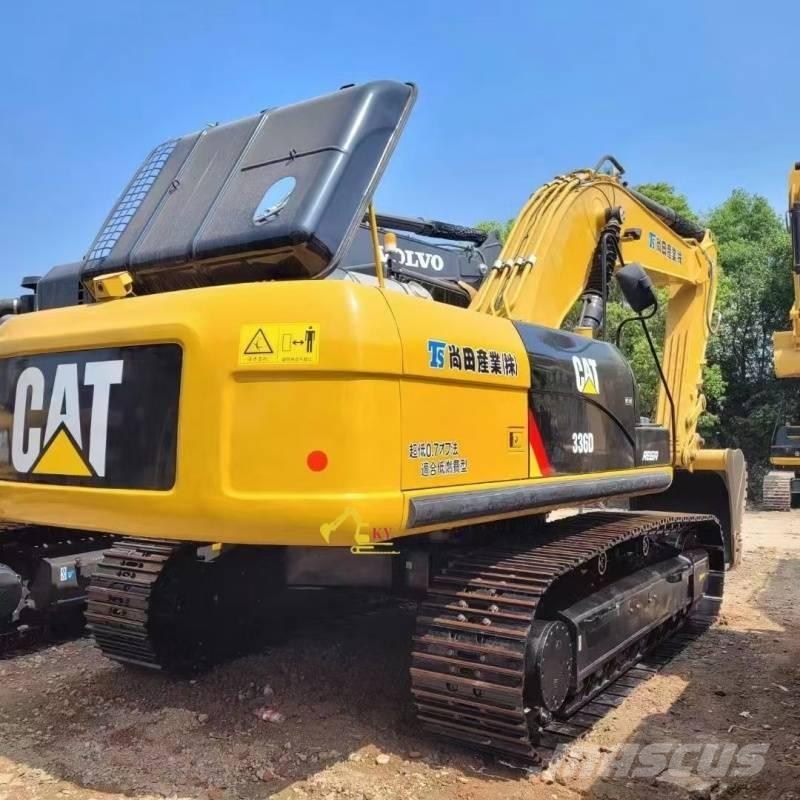 CAT 336 D حفارات زحافة