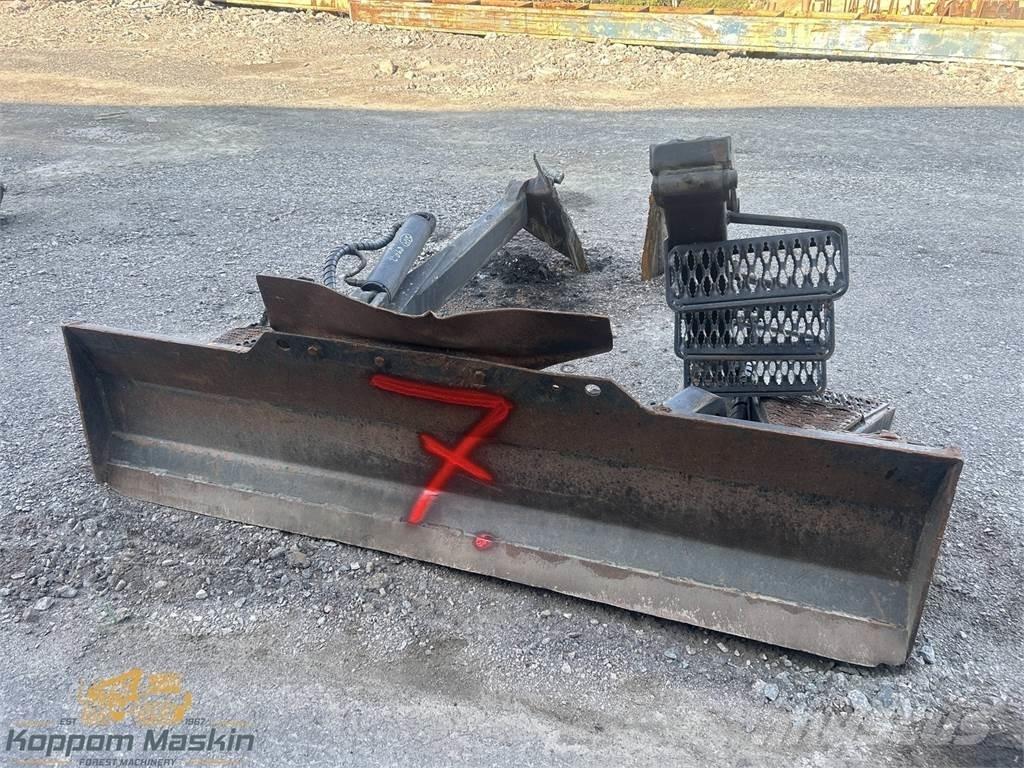 Valmet 890.2 مكونات أخرى