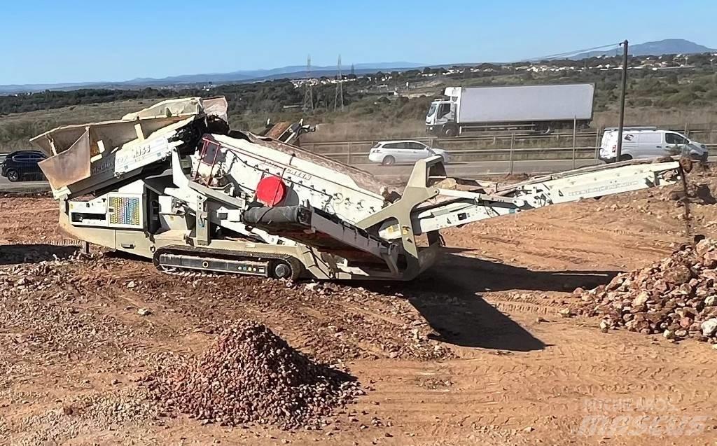 McCloskey R155 أجهزة فحص متنقلة