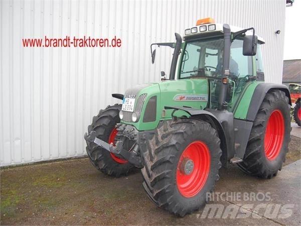 Fendt 716 Vario الجرارات