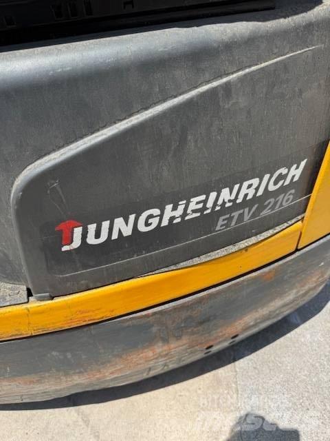 Jungheinrich ETV 216 شاحنة مناولة