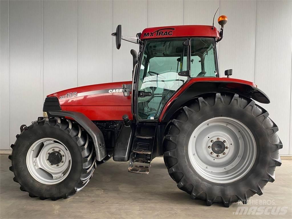 Case IH MX 135 الجرارات