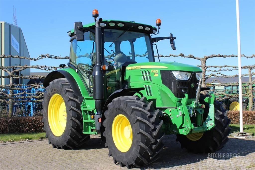 John Deere 6130R الجرارات