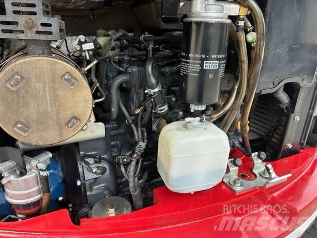 Takeuchi TB 257 FR حفارات صغيرة أقل من 7 طن (حفارات صغيرة)