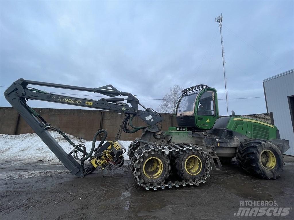 John Deere 1070G حصادات