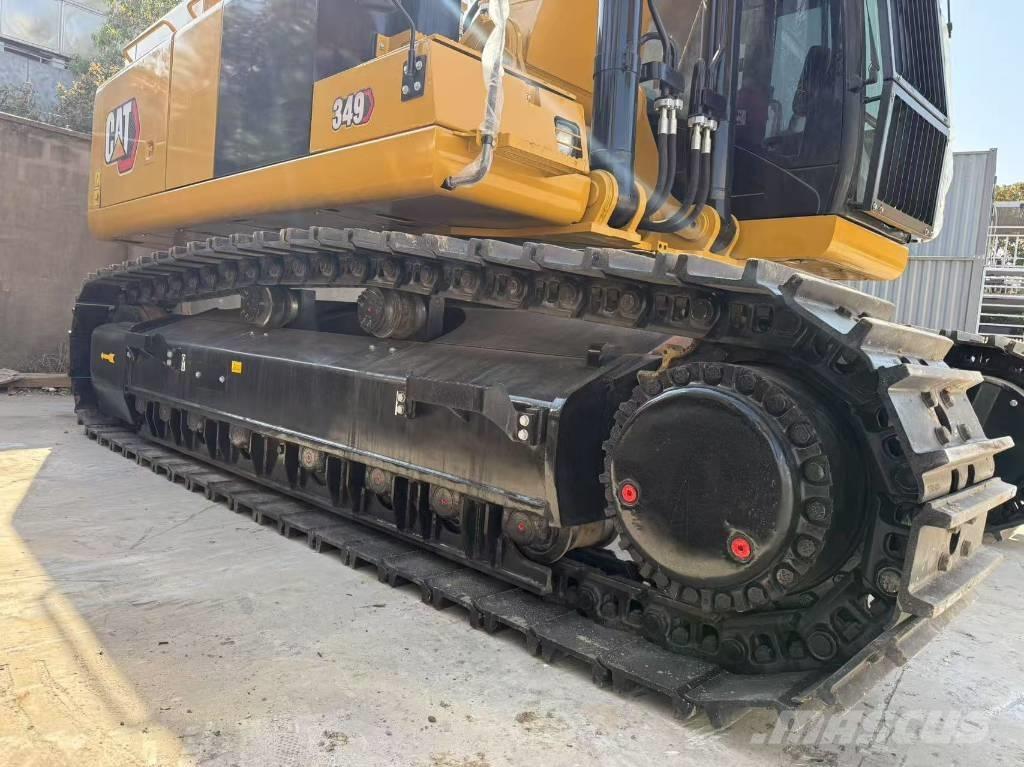 CAT 349 D L حفارات زحافة