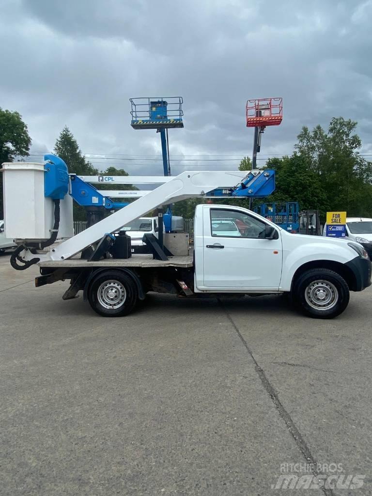 Isuzu D-Max شاحنات الرافعات